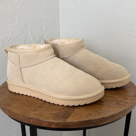 Cushionaire Shoes - Cushionaire Ankle Boots